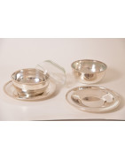 Catégorie Saladiers, coupes et bols - Lemobilier.ma : Coupelle métal argenté ciselé PATCHI , Set de 3 coupes en étain H.W.S ,...